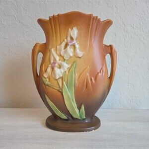 Vintage Double Handle Roseville Pottery Iris Vase 922 -8